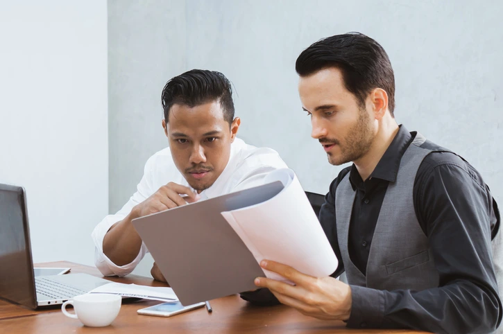 How a Tagalog Translation Company Helps You Connect with Filipino Audiences 