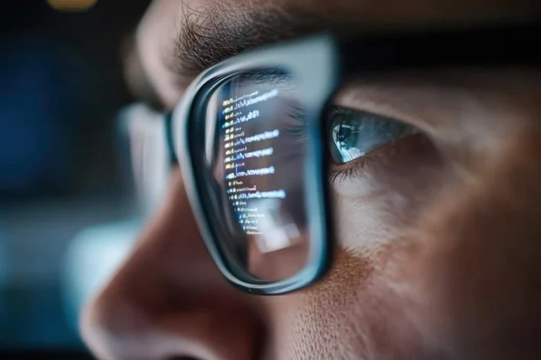 AI Glasses, Screen Time, and Eye Health: The Modern Professional’s Reality